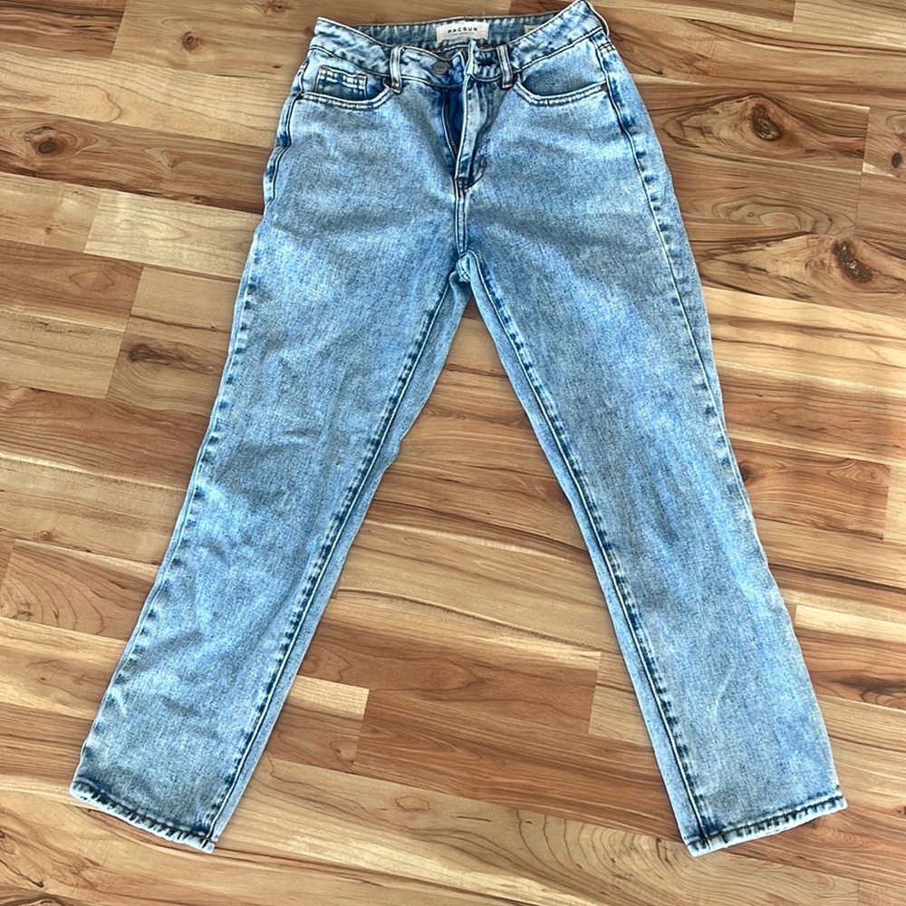 Pacsun mom jean size 24